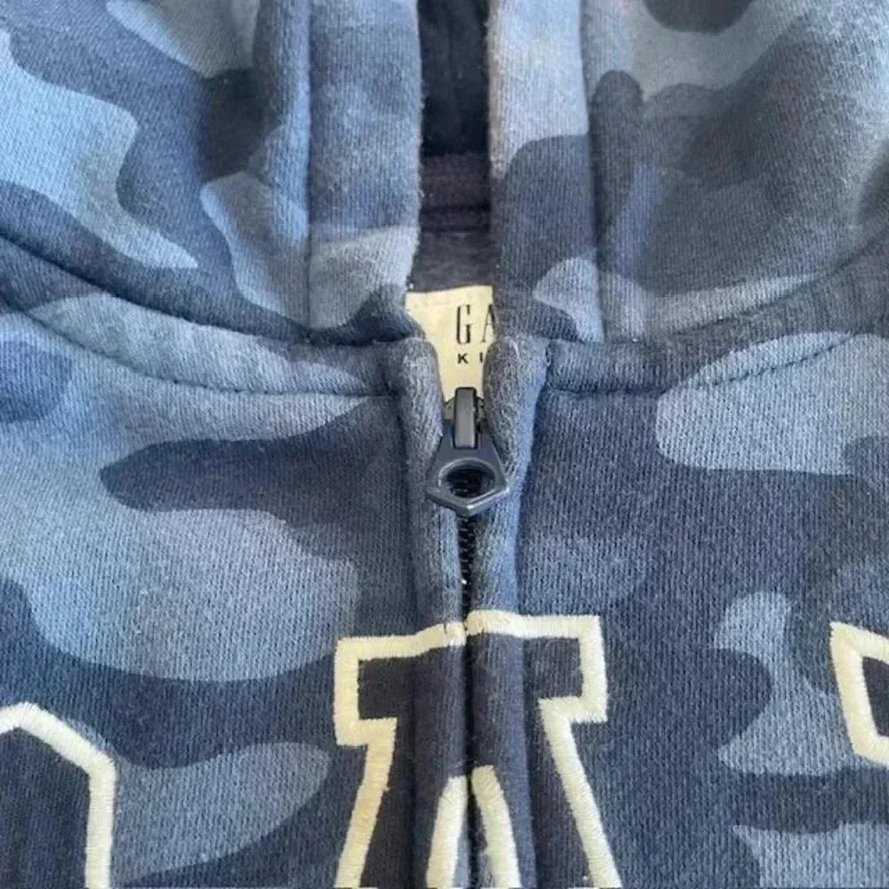 GAP Boys' Logo Hoodie Full Zip Sweatshirt (Size Small Youth) - Blue Camouflage